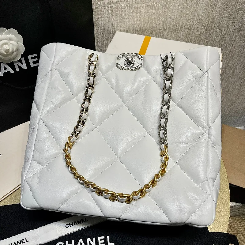 Chanel - Luxury Bag - CHL - 720