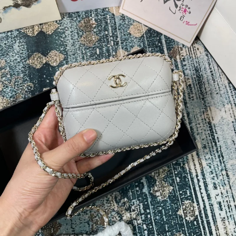 Chanel - Luxury Bag - CHL - 896