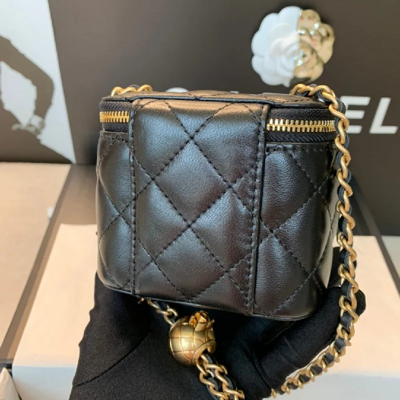 Chanel - Luxury Bag - CHL - 831