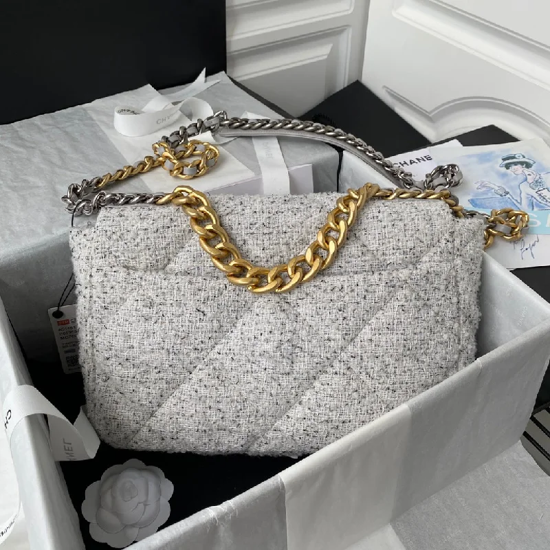 Chanel - Luxury Bag - CHL - 931