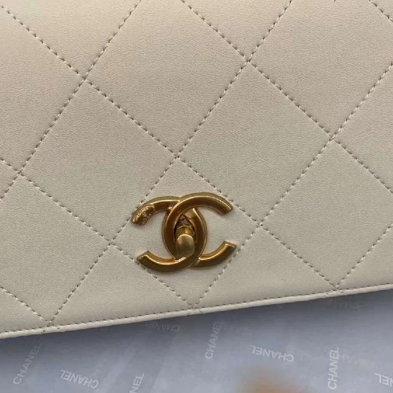 Chanel - Luxury Bag - CHL - 946