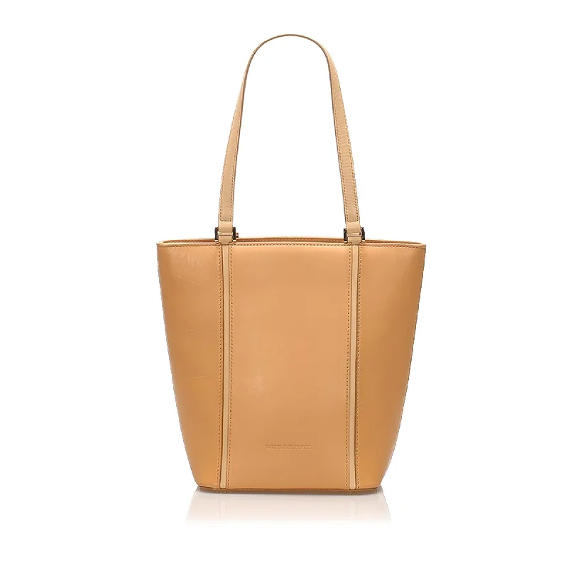 Burberry Leather Shoulder Bag (SHG-11897)